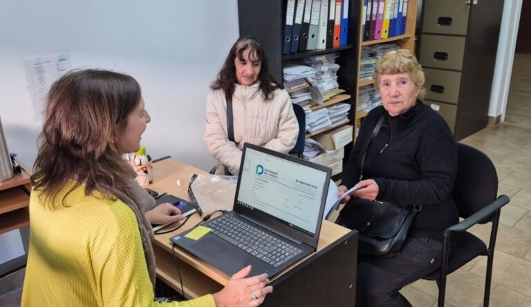 Personas siendo atendidas