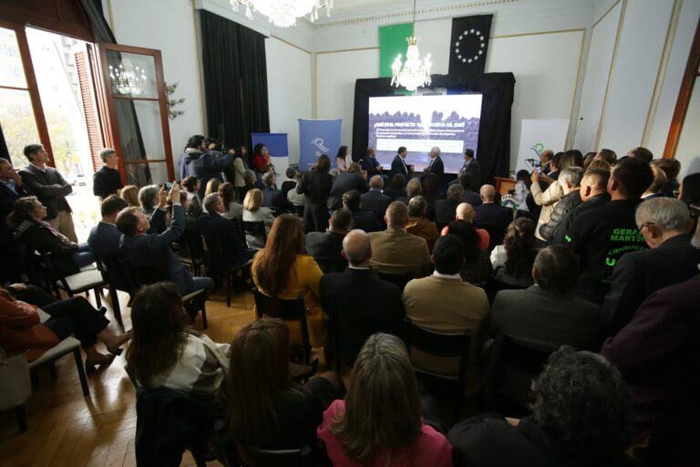 convenio por el Oleoducto Vaca Muerta Sur